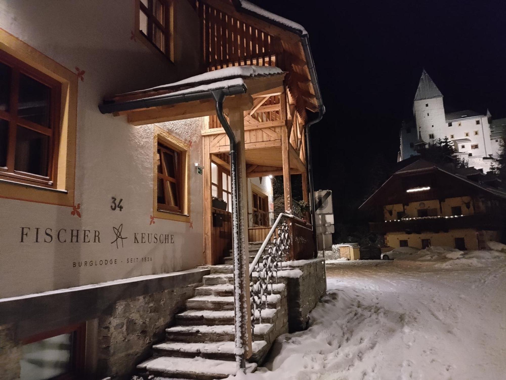 Burglodge Fischerkeusche Mauterndorf  Exterior photo