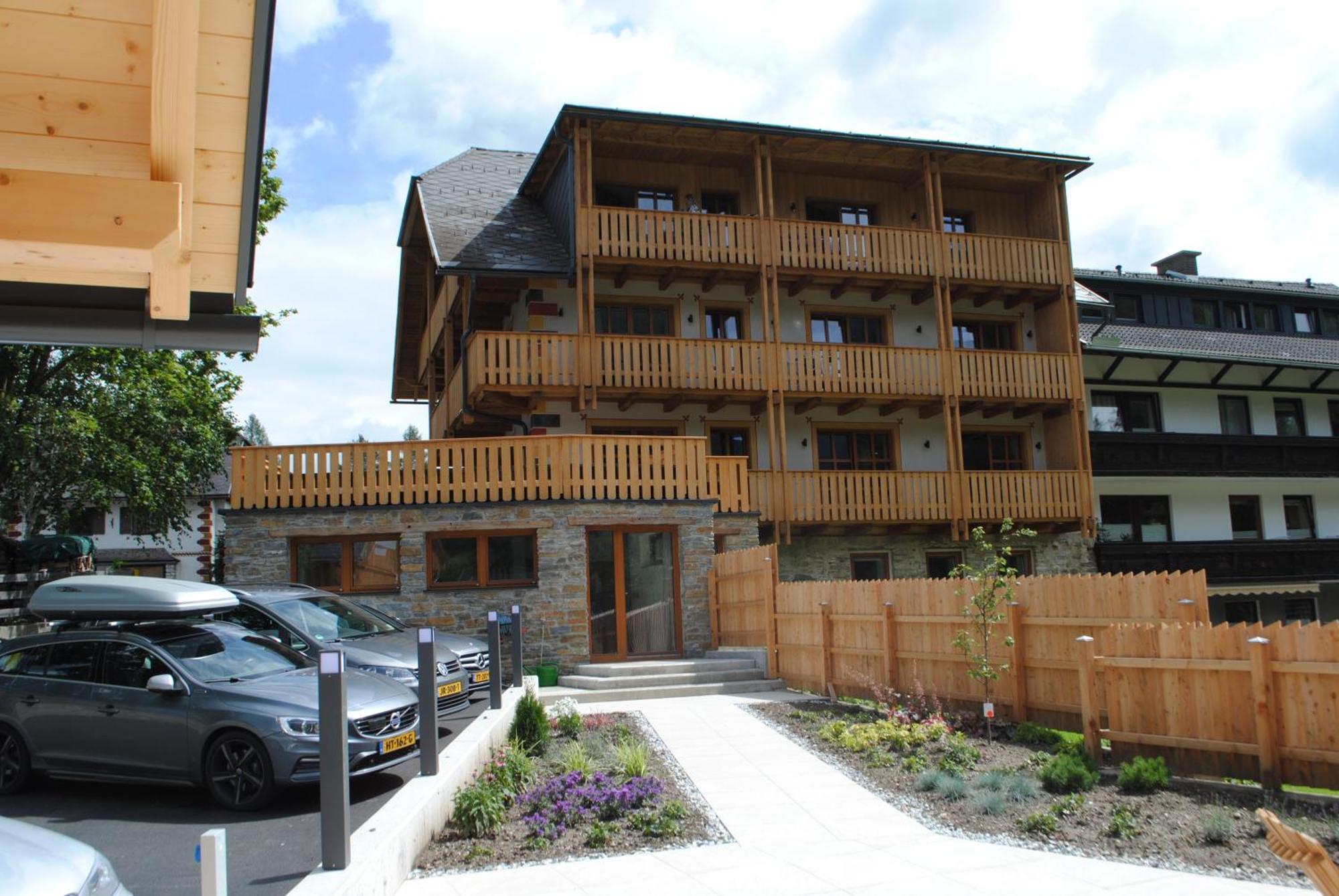 Burglodge Fischerkeusche Mauterndorf  Exterior photo